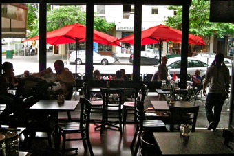 Dundas Place Cafe in Albert Park