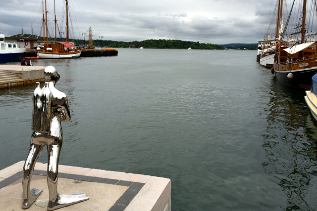 Scuba statue