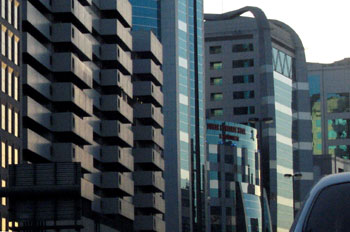 dxb063